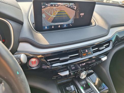 Certified 2024 Acura MDX FWD w/ Technology Package image 18