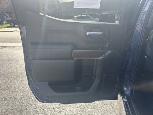 Used 2022 Chevrolet Silverado 1500 RST image 13