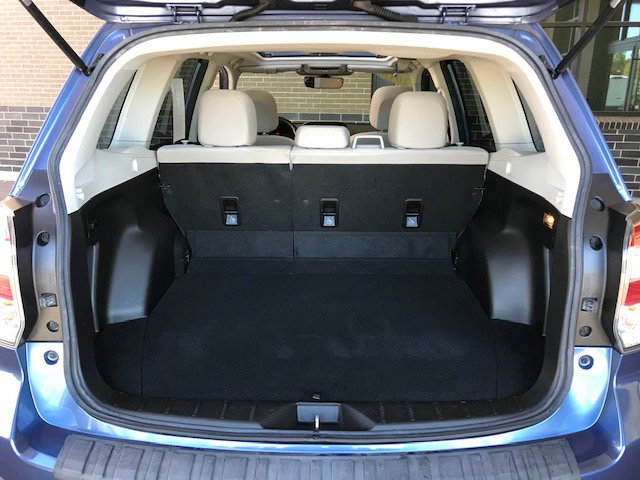 Used 2018 Subaru Forester 2.5i Premium w/ All-Weather Package AWD/4WD image 10