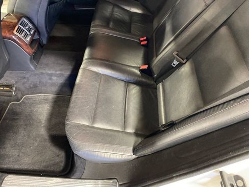 Used 2010 Mercedes-Benz S 550 image 7