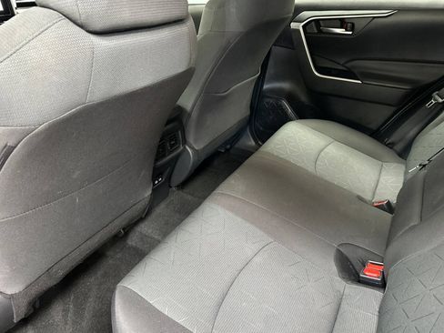 Used 2024 Toyota RAV4 XLE FWD image 16