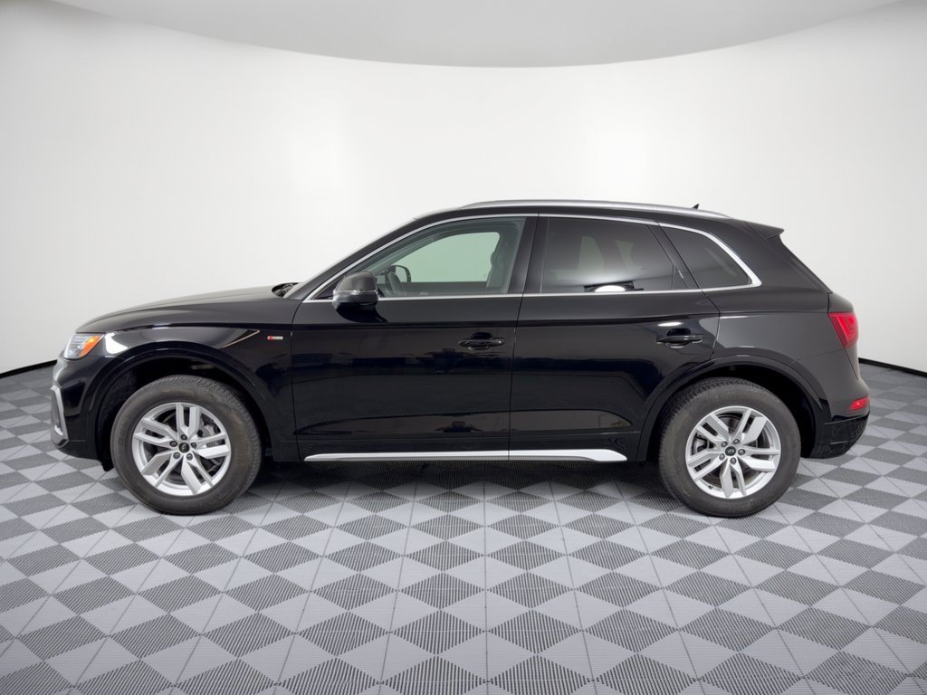 Certified 2024 Audi Q5 2.0T Premium AWD/4WD image 2