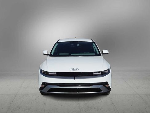 New 2026 Hyundai Ioniq 5 SEL image 3