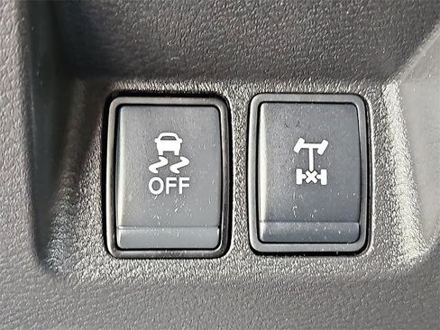 Certified 2024 Nissan Frontier PRO-4X w/ Off-Road Protection Package image 29