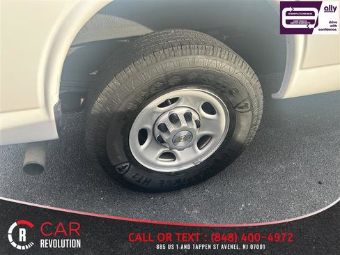 Used 2021 Chevrolet Express 2500 Extended w/ Driver Convenience Package RWD image 23