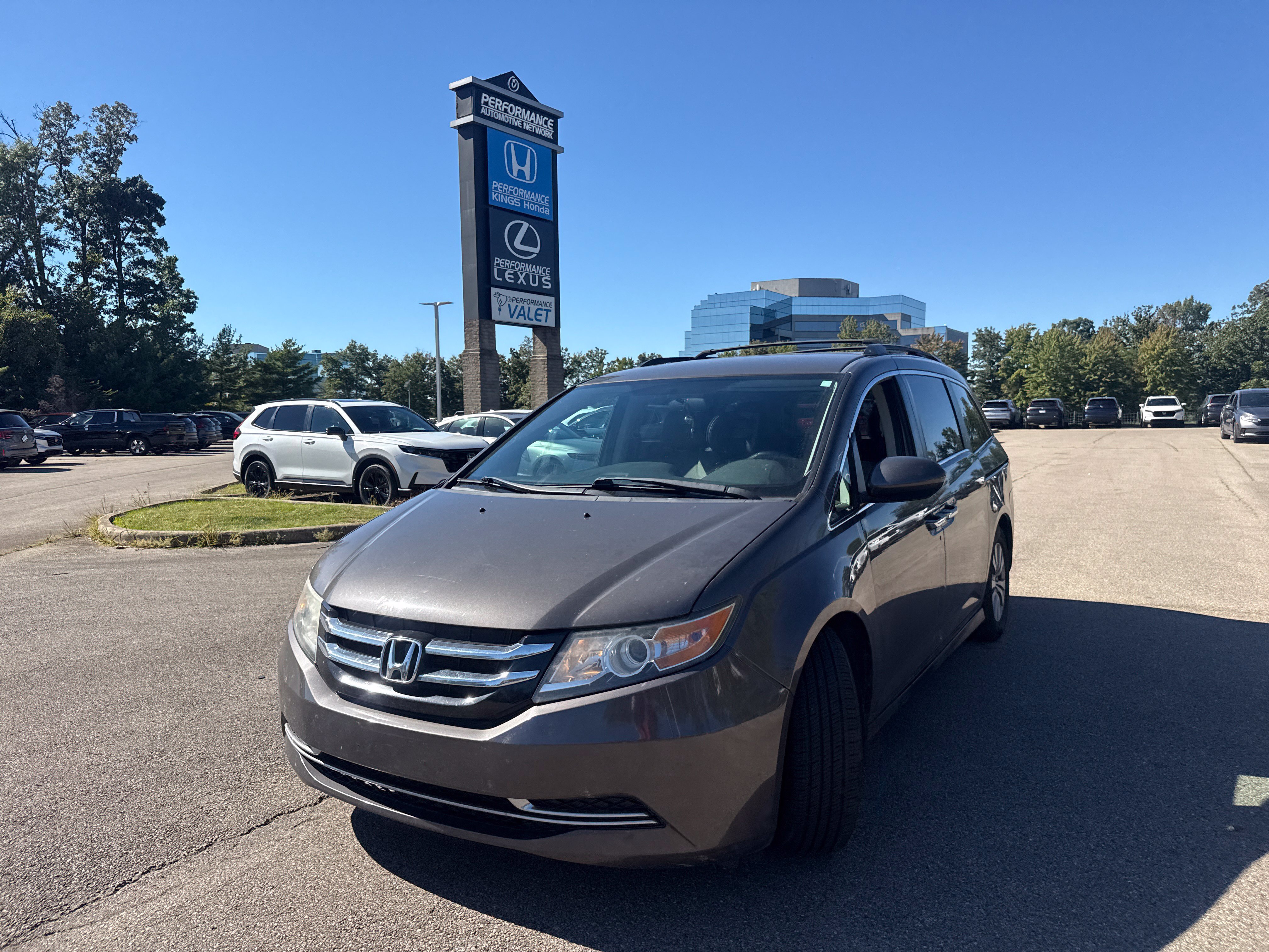 Used 2016 Honda Odyssey SE image 15
