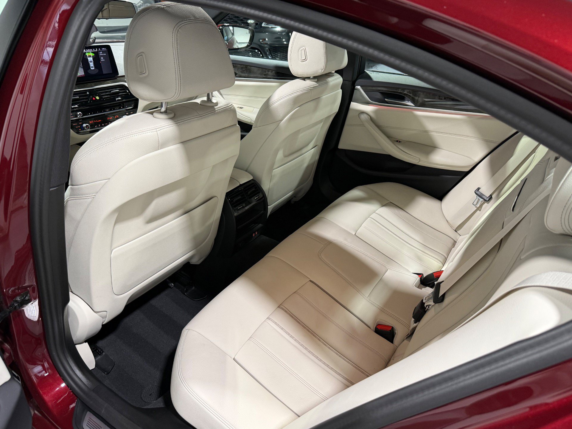 Used 2023 BMW 530i xDrive w/ M Sport Package AWD/4WD image 57