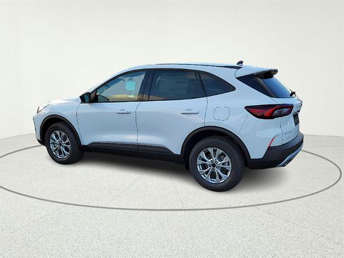 New 2026 Ford Escape Active image 4
