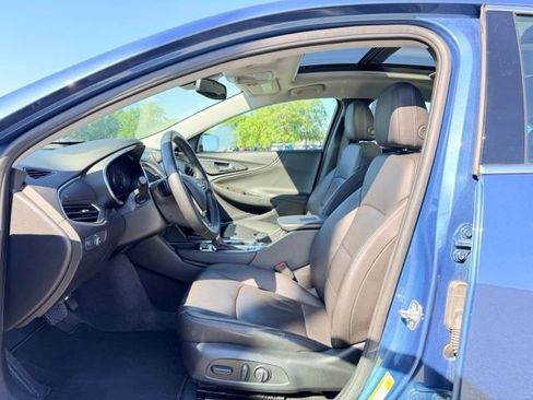 Used 2025 Chevrolet Malibu LT FWD image 7