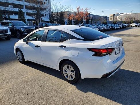 Certified 2025 Nissan Versa S w/ Trunk Package image 6