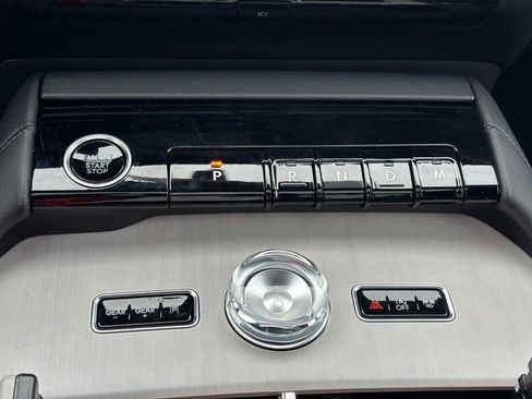 New 2026 Lincoln Navigator Reserve w/ Jet Appearance Package image 26