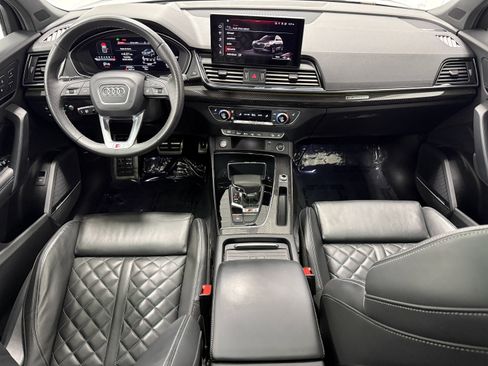 Used 2023 Audi SQ5 Prestige w/ Prestige Package AWD/4WD image 18