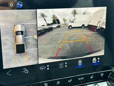 New 2025 Chevrolet Colorado Z71 w/ Technology Package image 17