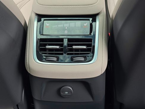 Used 2026 Volvo XC90 T8 Plus w/ Protection Package AWD/4WD image 37