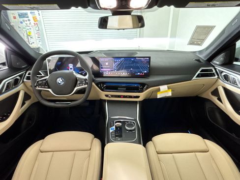 Used 2026 BMW i4 eDrive40 w/ Premium Package RWD image 15