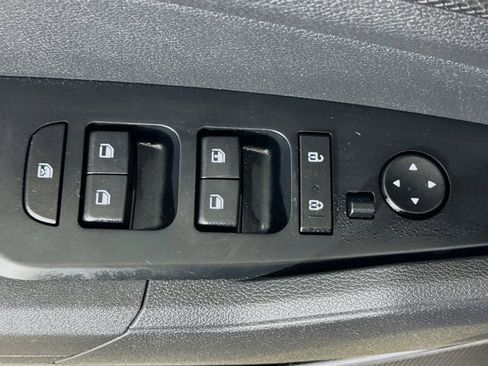 Certified 2025 Kia Sportage LX image 17