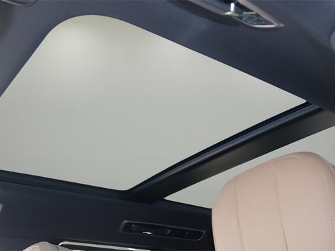 New 2026 Land Rover Range Rover SE image 27