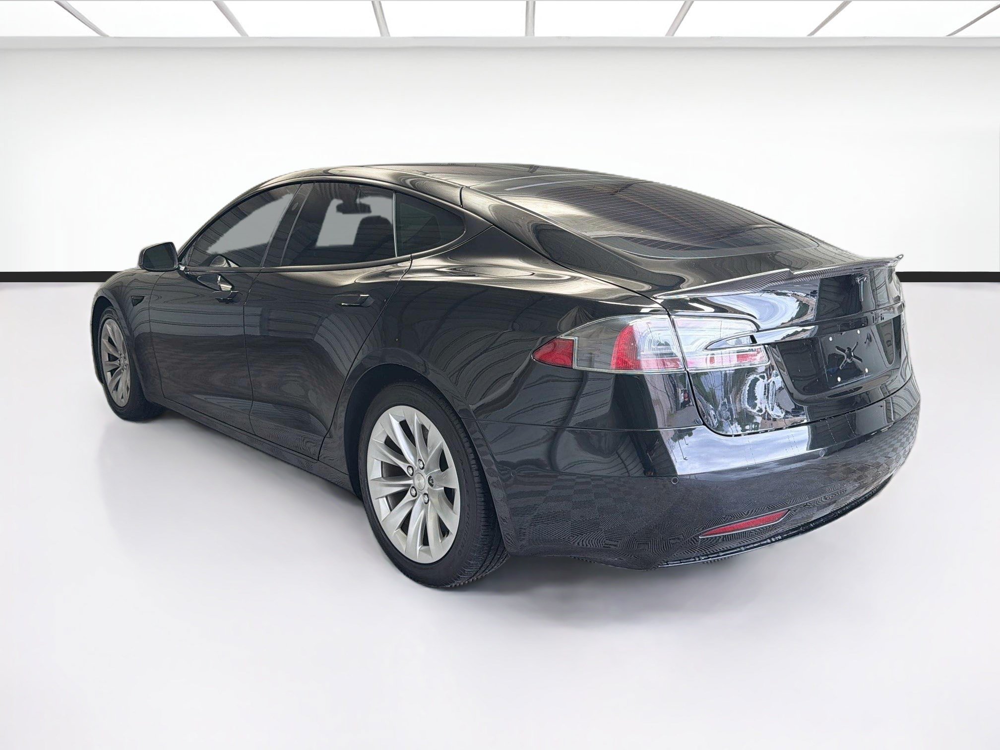 Used 2017 Tesla Model S 75 RWD image 6