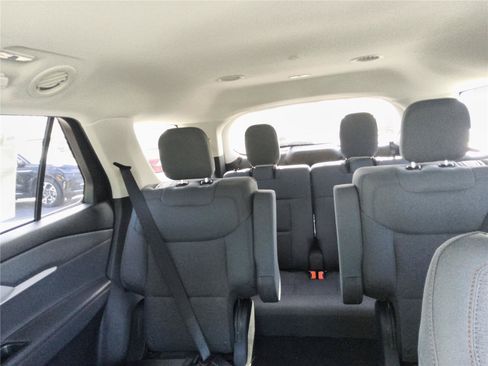 New 2026 Ford Explorer Active RWD image 14