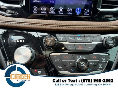 Used 2017 Chrysler Pacifica Limited FWD image 26