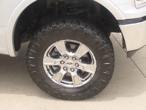 Used 2019 Ford F150 Lariat AWD/4WD image 9