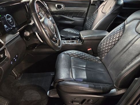 Used 2023 Kia Sorento SX AWD/4WD image 17