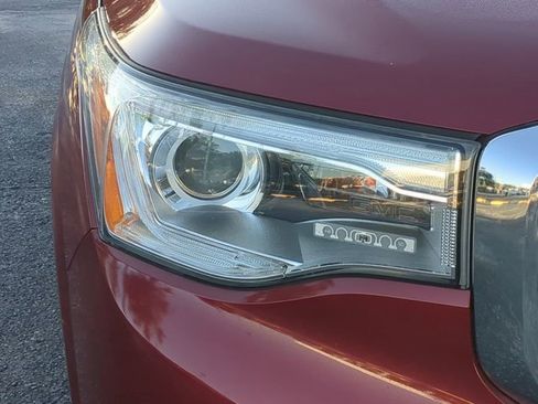 Used 2019 GMC Acadia Denali w/ Technology Package image 10