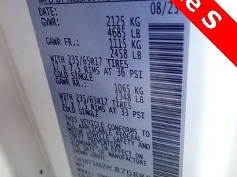 Used 2023 Nissan Rogue S image 21