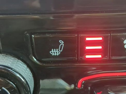 Certified 2023 Jeep Grand Cherokee Trailhawk w/ Luxury Tech Group III image 28