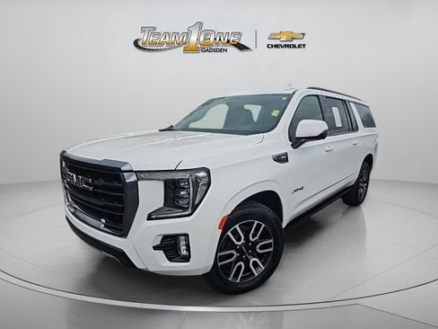 Used 2022 GMC Yukon XL AT4 w/ Technology Package image 4
