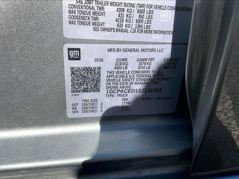 Used 2025 Chevrolet Silverado 1500 LT image 33