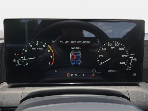 Used 2025 Ford Mustang Coupe RWD image 18