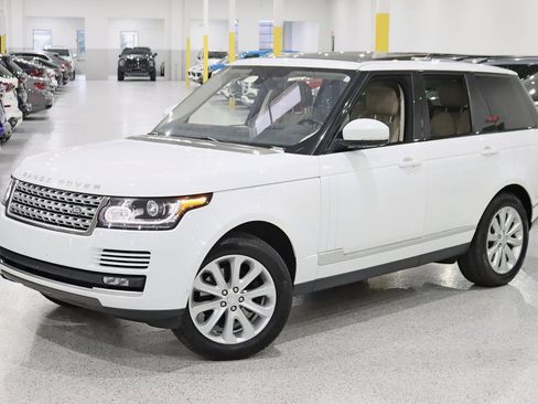 Used 2016 Land Rover Range Rover HSE image 7