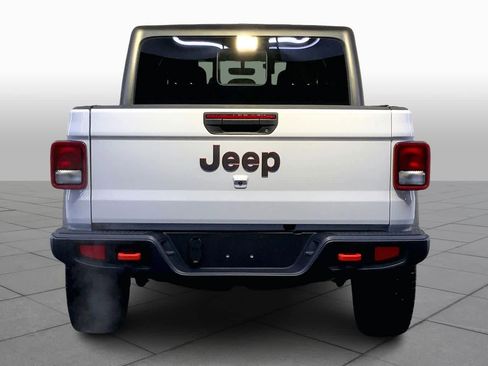 Used 2023 Jeep Gladiator Mojave w/ Cold Weather Group image 5