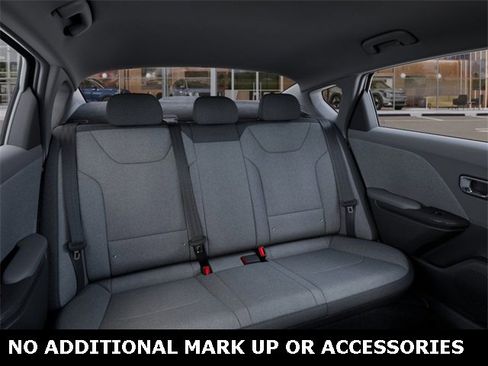 New 2025 Kia K4 LXS image 16