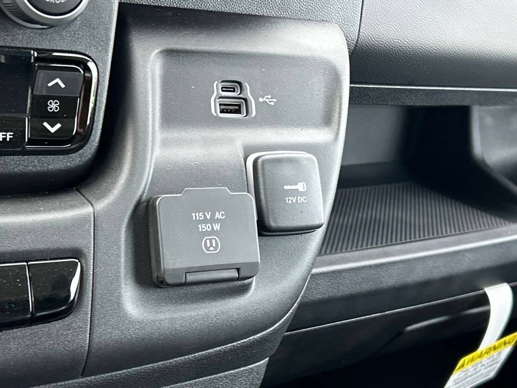 New 2024 RAM ProMaster 2500 w/ Upfitter's Prep Package FWD image 39