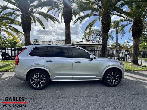 Used 2019 Volvo XC90 T5 Momentum w/ Protection Package Premier image 7