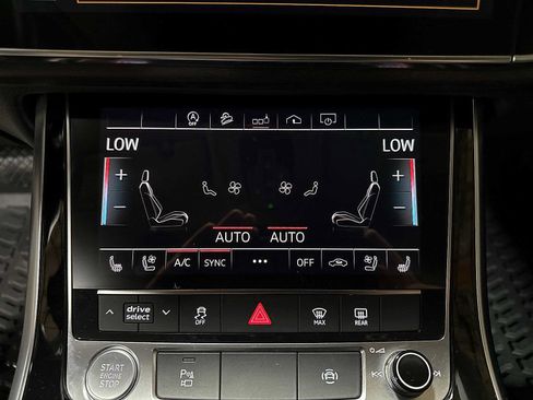 Used 2020 Audi Q8 Premium Plus w/ Premium Plus Package AWD/4WD image 22