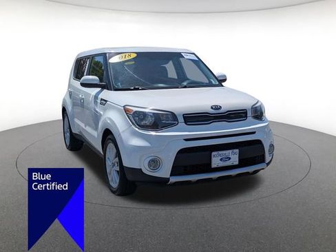 Used 2018 Kia Soul + image 2