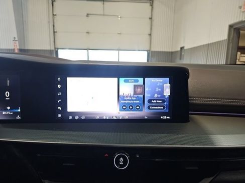 Certified 2025 Nissan Murano Platinum w/ Cargo Package AWD/4WD image 21