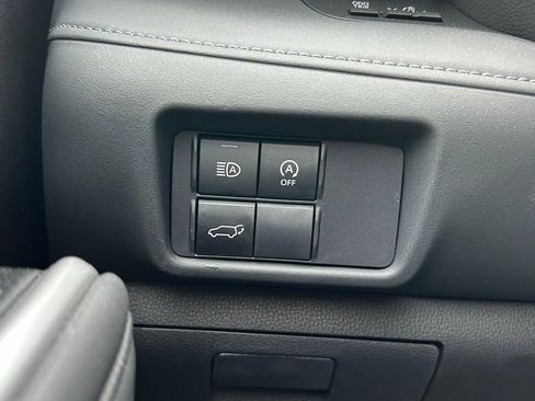 Used 2026 Toyota Highlander XLE image 22