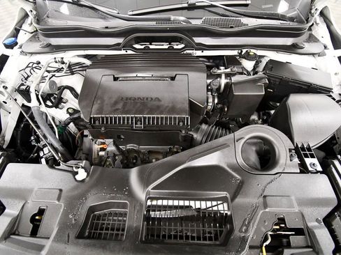 Used 2025 Honda Pilot EX-L image 12