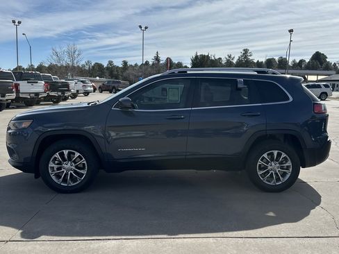 Used 2021 Jeep Cherokee Latitude Plus image 6