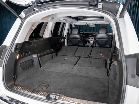 New 2026 Mercedes-Benz GLS 450 4MATIC image 8