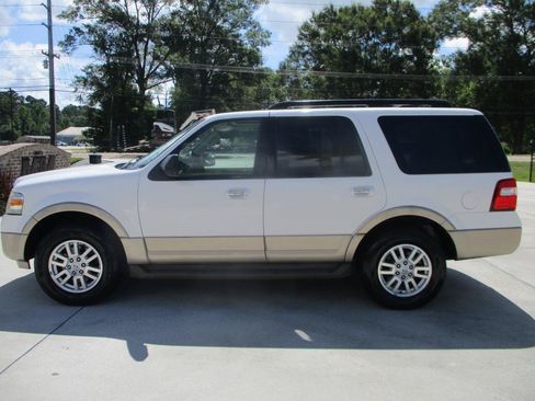 Used 2013 Ford Expedition XLT RWD image 25