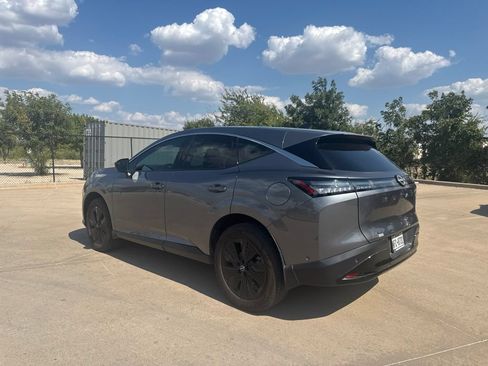 Certified 2025 Nissan Murano SV AWD/4WD image 3