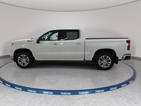 Used 2025 Chevrolet Silverado 1500 LTZ AWD/4WD image 9