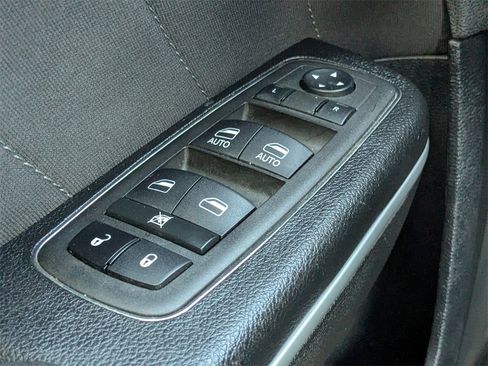 Used 2022 Dodge Charger SXT image 20