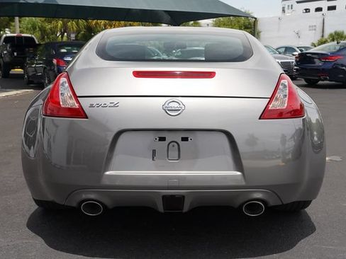 Used 2009 Nissan 370Z Coupe RWD image 13