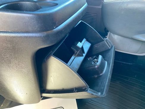 Used 2015 GMC Savana 3500 Extended image 27